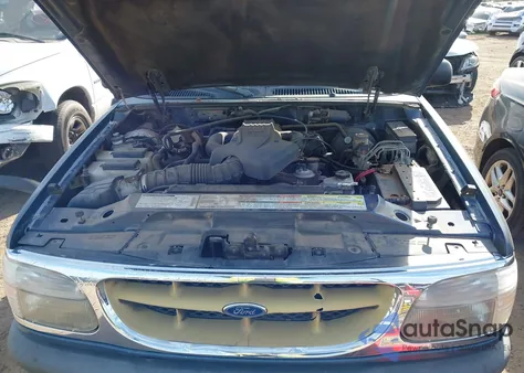 1998 Ford Explorer Eddie Bauer/Limited/Xl/Xlt from USA, damaged, VIN 1FMZU32E4WZB19174